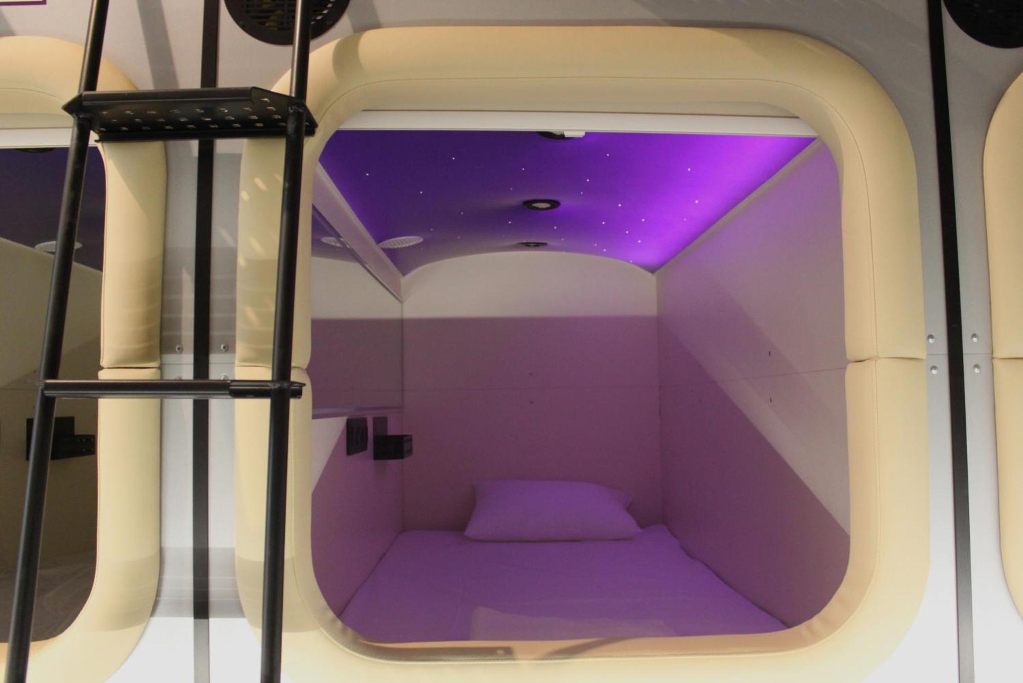 Av-3 Capsule Hotel Kiev Eksteriør billede
