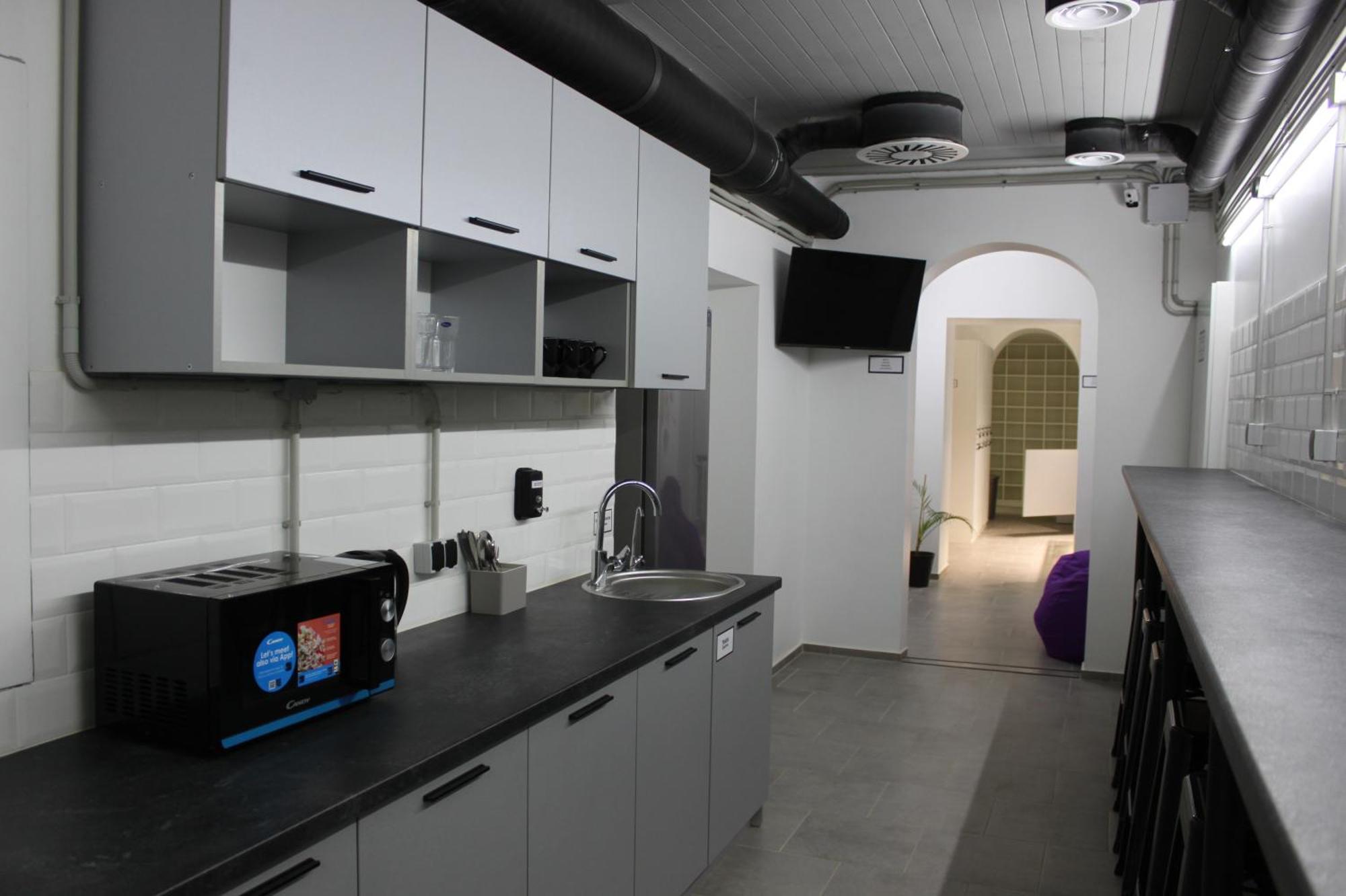 Av-3 Capsule Hotel Kiev Eksteriør billede